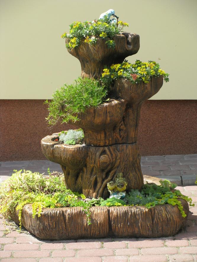 Fontanna w kształcie drzewa